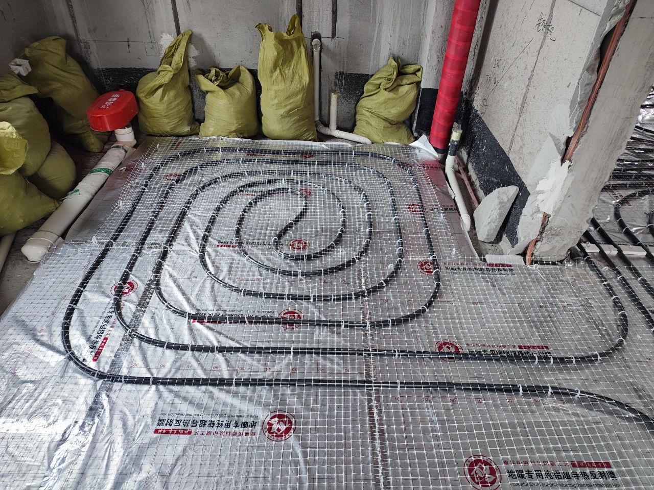 1722587922202501.jpg 1722587922202501.jpg